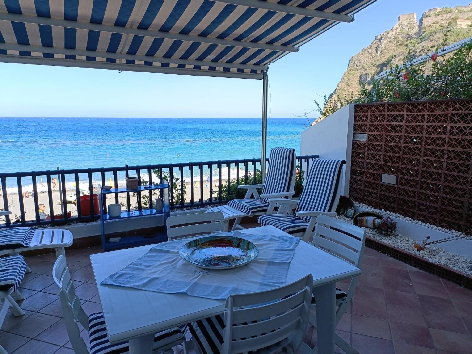 Casa Vacanze Margarita SantʼAlessio Siculo Extérieur photo