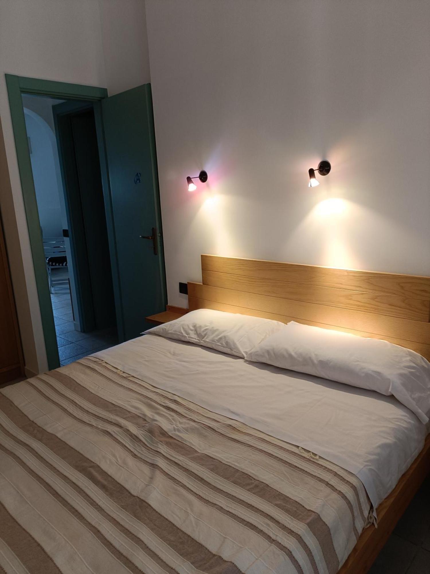 Casa Vacanze Margarita SantʼAlessio Siculo Extérieur photo
