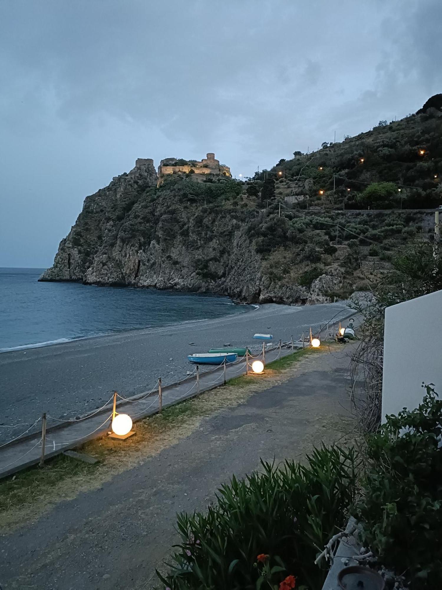 Casa Vacanze Margarita SantʼAlessio Siculo Extérieur photo